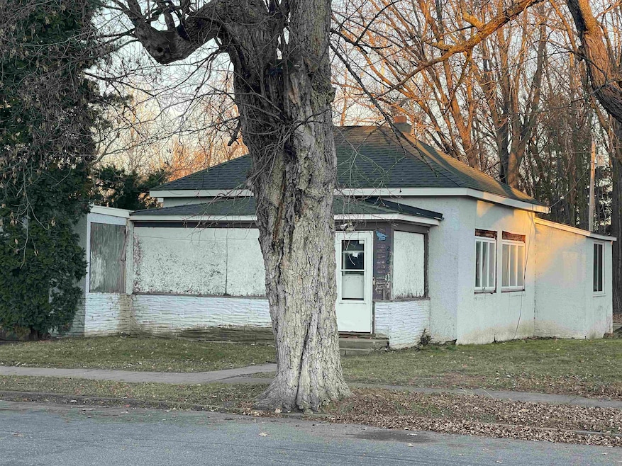 210 N Cedar St, Onamia, MN 56359 - photo 1