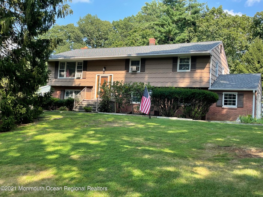 174 Twin Brooks Ave . pic