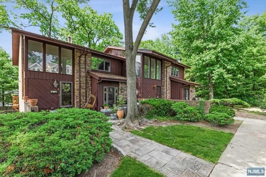 109 E Palisade Ave unit 5, Englewood, NJ 07631 - photo 1