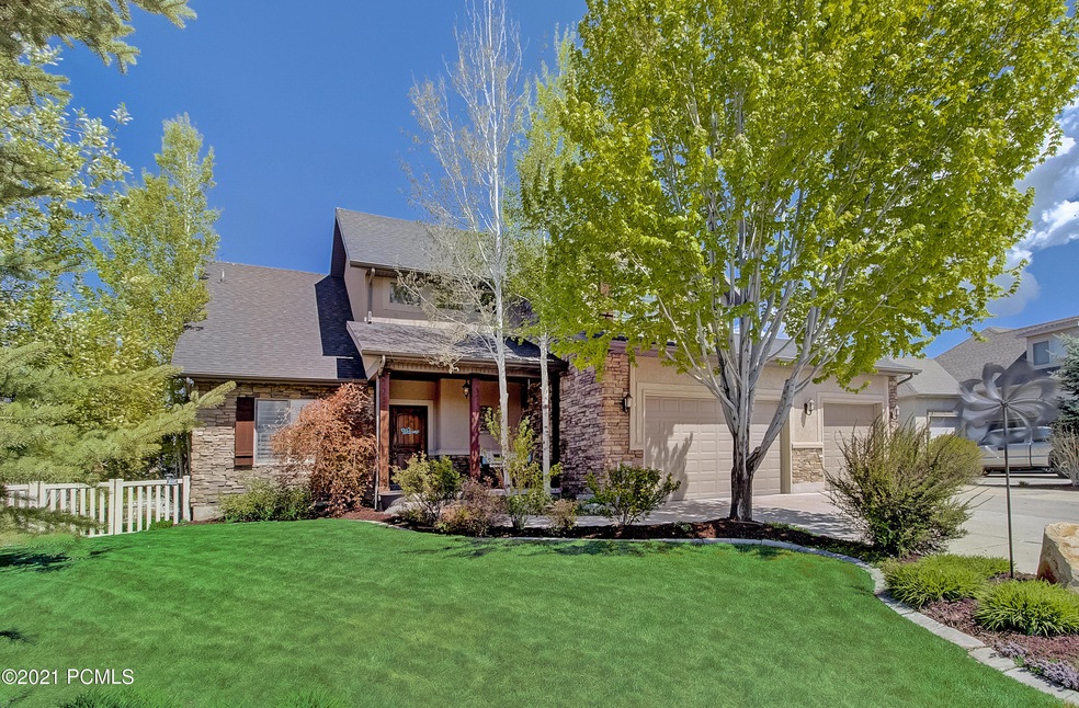 03-Cobblestone Dr-003