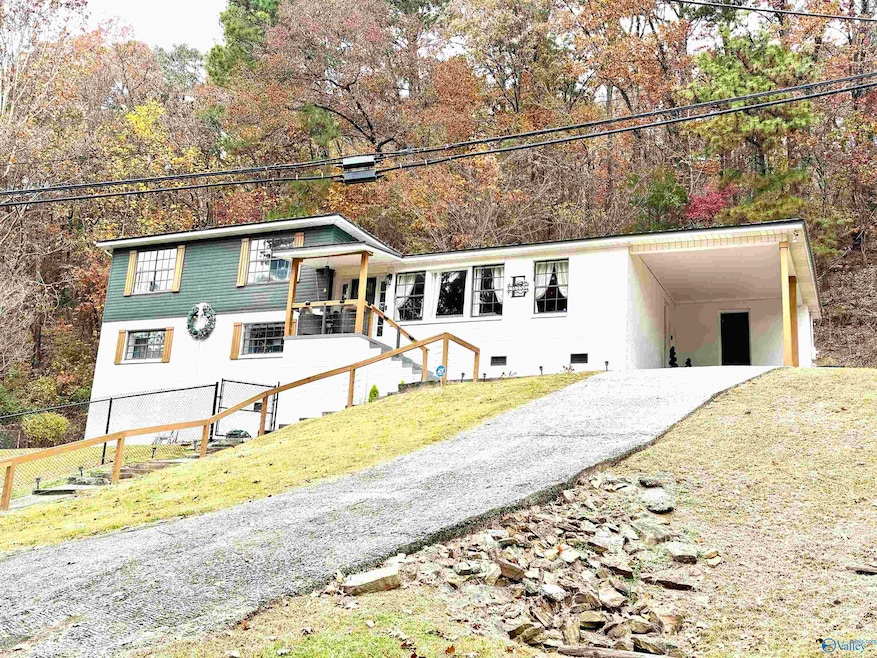 902 Highland Way, Gadsden, AL 35901 - photo 1