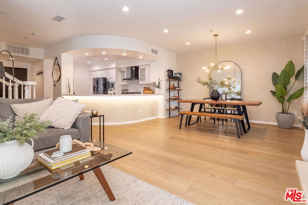 Sold $1,265,000 • Co-Listing Agent