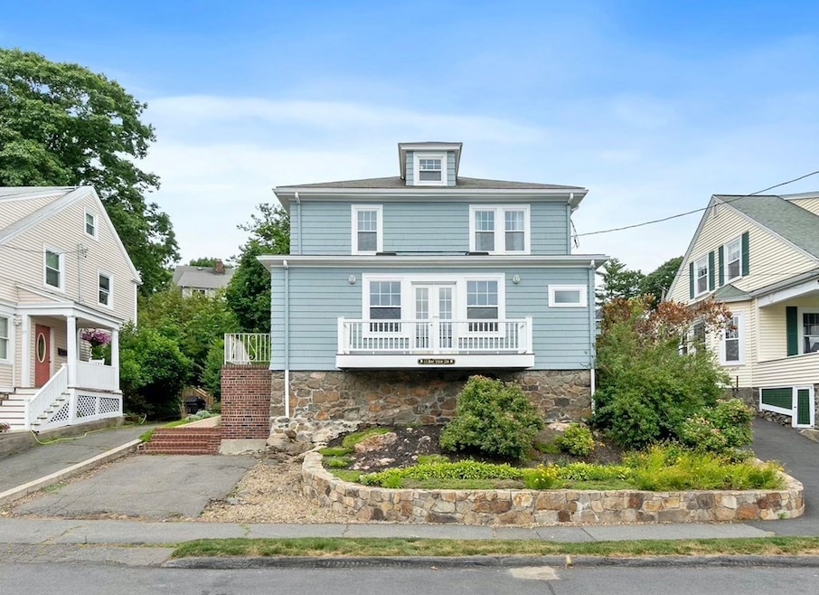 11 Bay View Dr, Swampscott, MA 01907 - photo 1