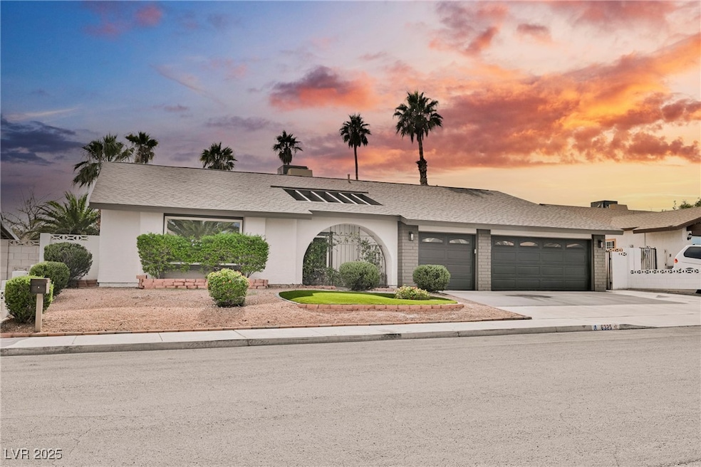 6325 Stonegate Way, Las Vegas, NV 89146 - photo 1