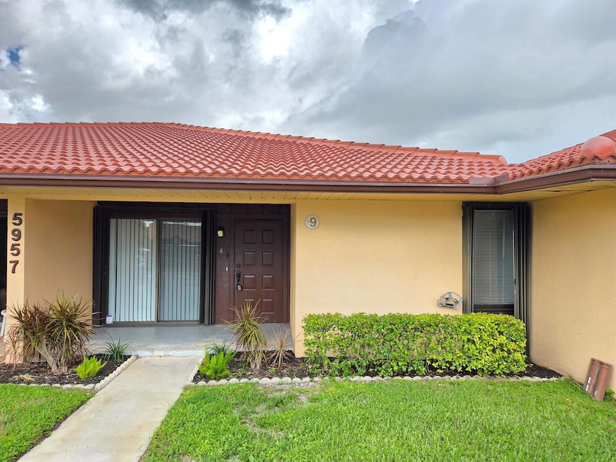 5957 Forest Hill Blvd unit 4, West Palm Beach, FL 33415 - photo 1