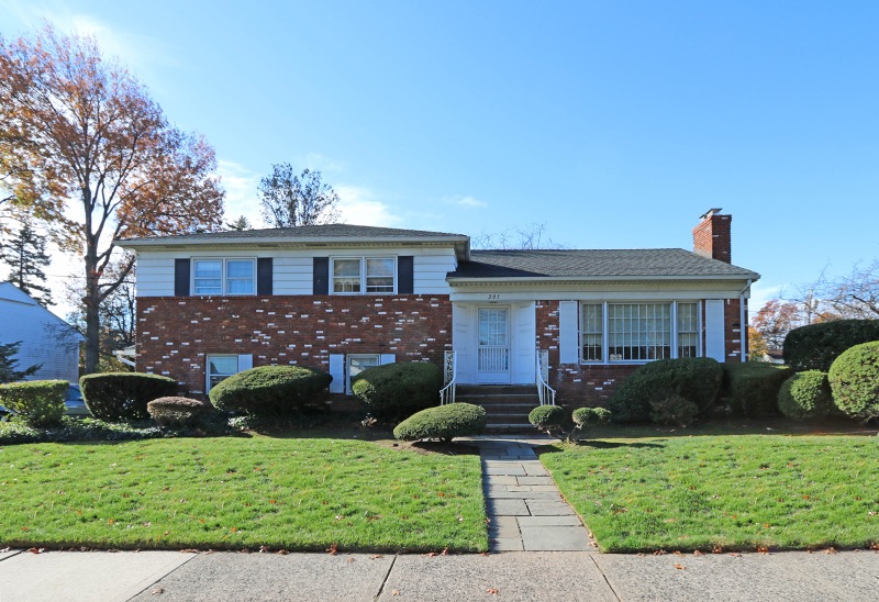 201 Notch Rd, Clifton, NJ 07013 - photo 1