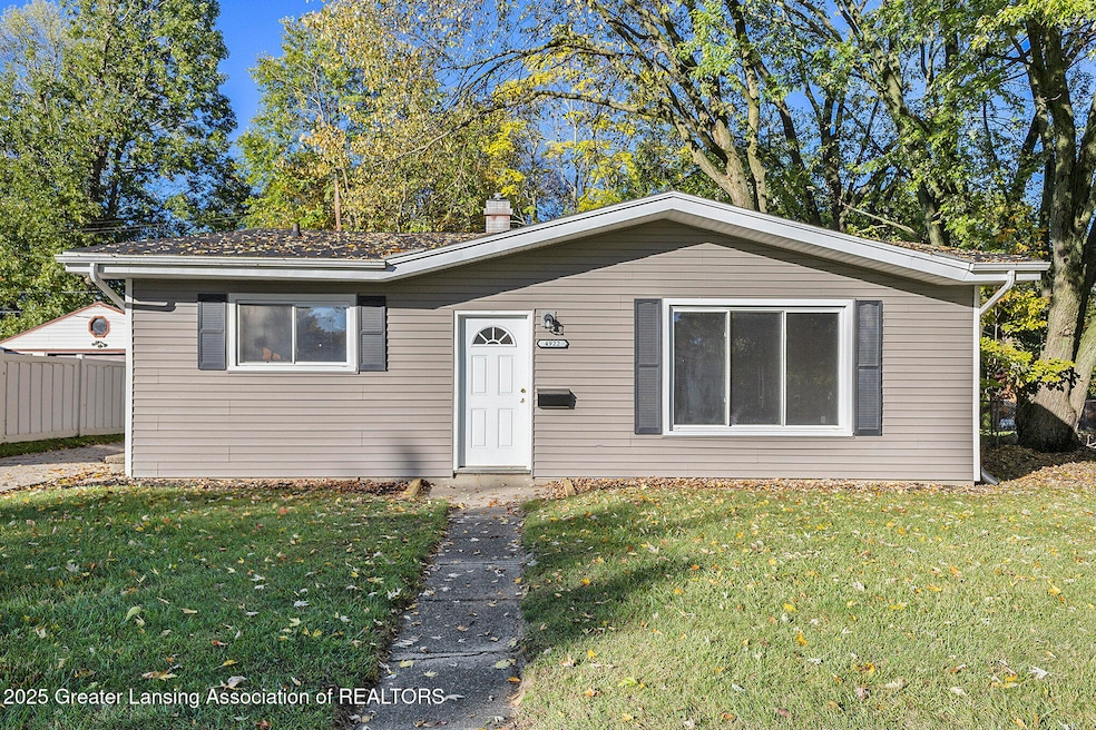 4922 Southgate Ave, Lansing, MI 48910 - photo 1