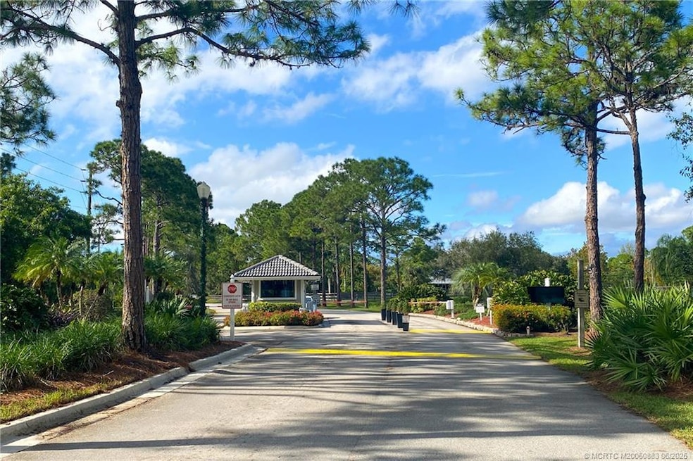 Stuart West-Cobblestone
Gated Entry