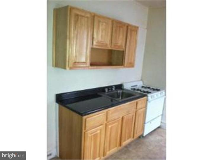 630 State St unit 2ND FL, Camden, NJ 08102 - photo 1