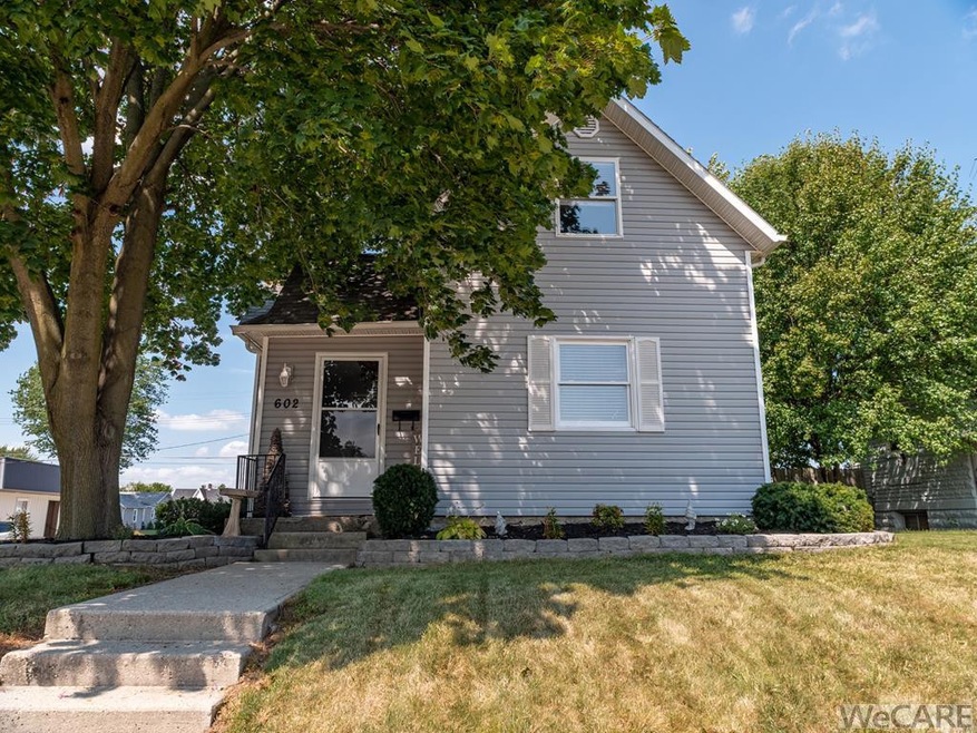 602 E Auglaize St, Wapakoneta, OH 45895 - photo 1