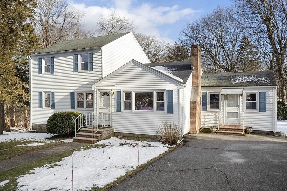 38 Day Cir, Woburn, MA 01801 - photo 1