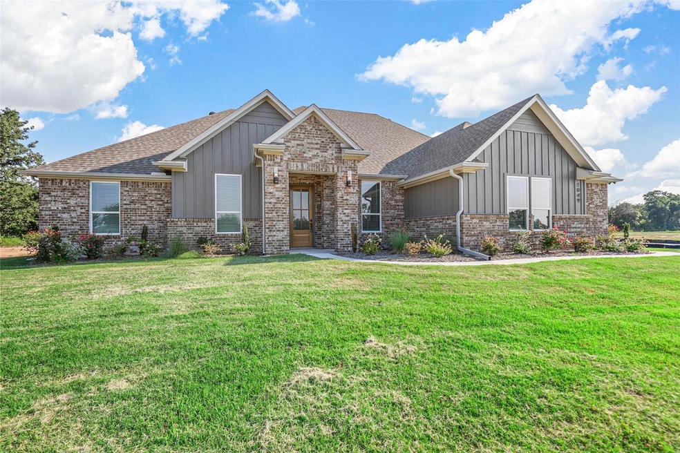 1049 Silver Sage Trail, Weatherford, TX 76085 - photo 1