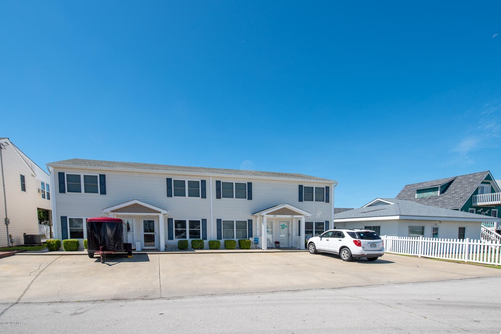 211 W Bogue Blvd-1-Front 1.1-4371