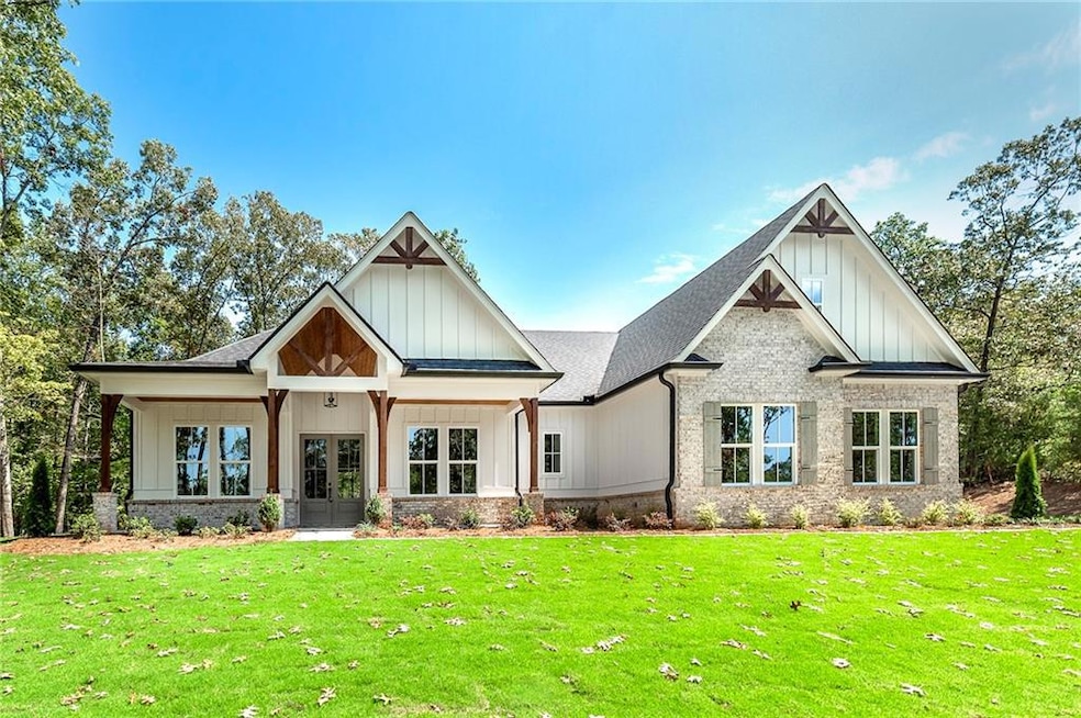 Sold $900,000 • Co-Listing Agent