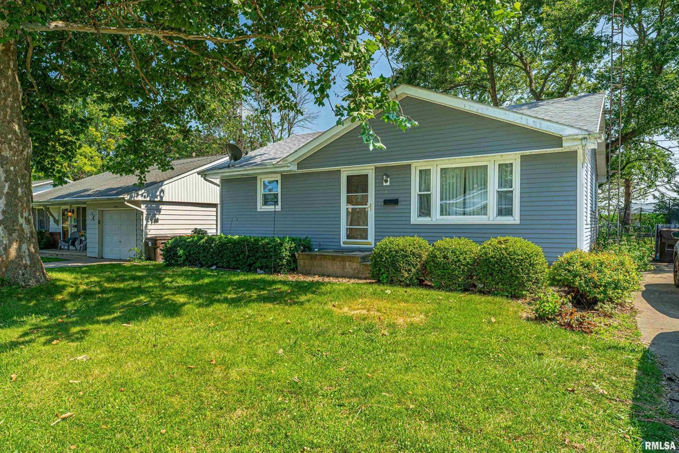 5 Sycamore Ln, Lincoln, IL 62656 - photo 1