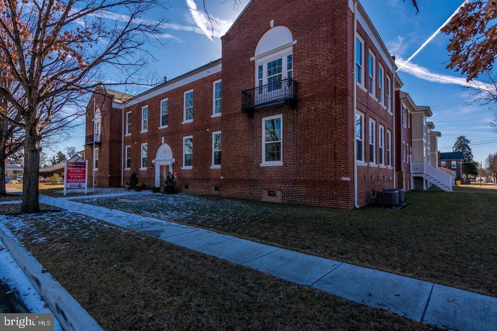 13 1st Ave SW unit 5, Glen Burnie, MD 21061 - photo 1