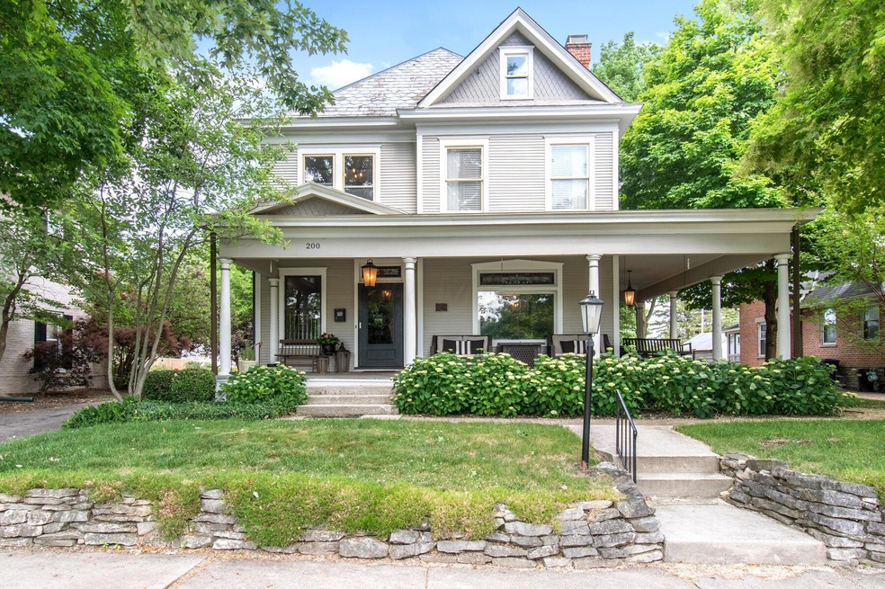 200 N. Franklin St-101