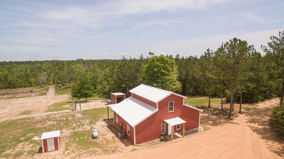 769 W Mchenry Rd, Mc Henry, MS 39561 - photo 1