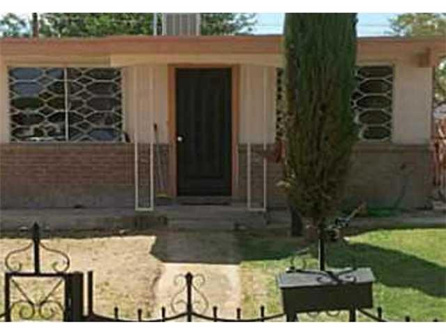 265 Maricela Dr, El Paso, TX 79915 - photo 1