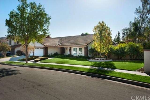 Gorgeous Autumn Ridge four Bedroom Single Story on
