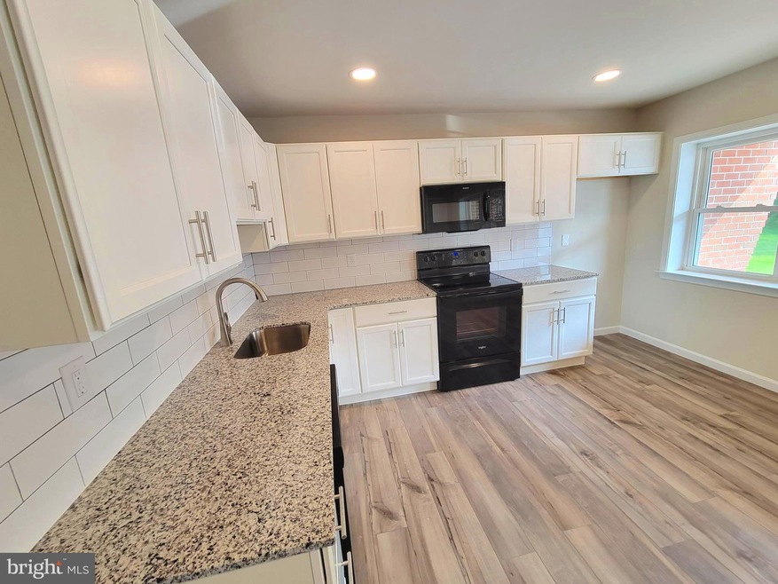 36 W Lancaster Ave unit B, Downingtown, PA 19335 - photo 1