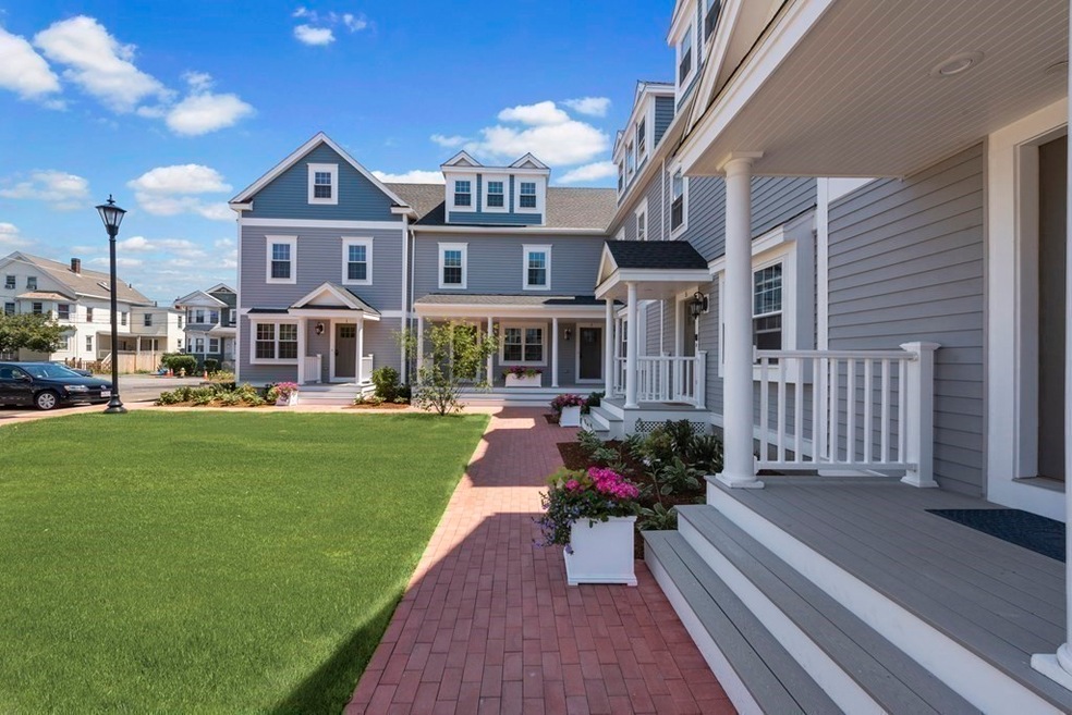 9 S Mason St unit 5, Salem, MA 01970 - photo 1