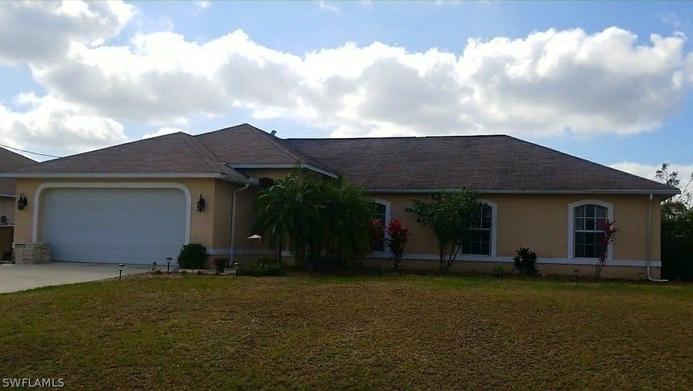 332 Marabou Dr, Lehigh Acres, FL 33974 - photo 1