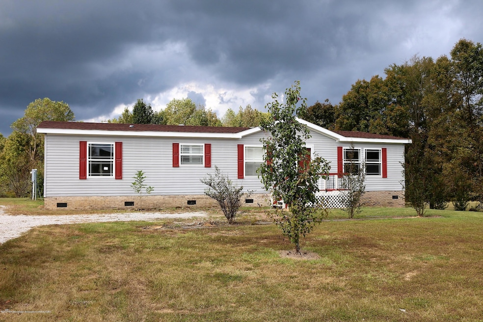 703 Bennett Cir, Byhalia, MS 38611 - photo 1