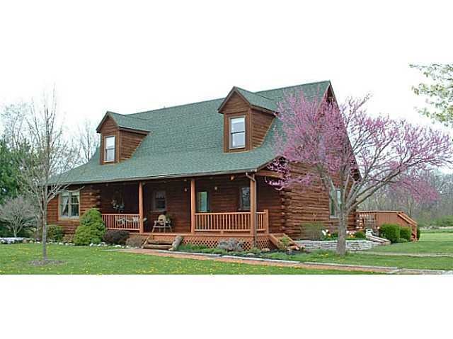 6850 Old Tarlton Pike, Circleville, OH 43113 - photo 1