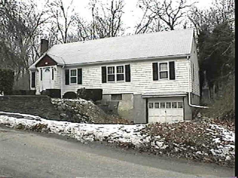 188 Plum Point Rd, Saunderstown, RI 02874 - photo 1