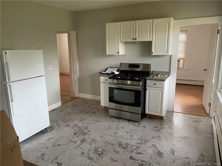 27 Botsford St, Meriden, CT 06451 - photo 1