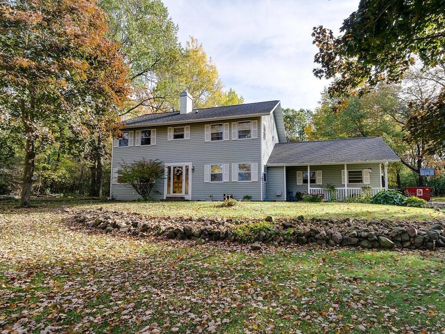 Exceptional setting on 2.08 acres