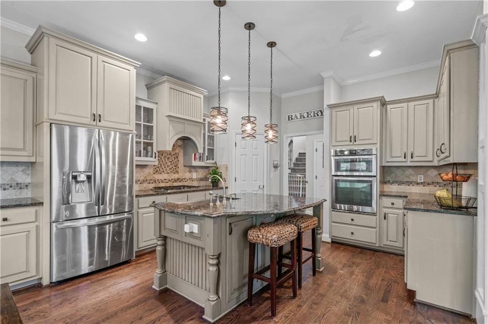 Sold $700,000 • Co-Listing Agent