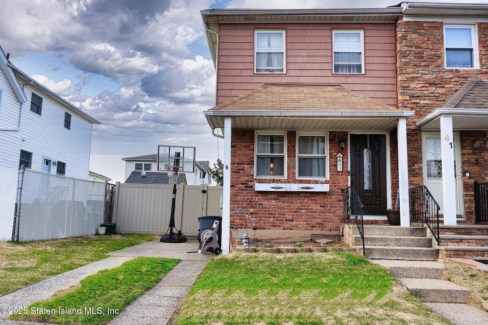 43 Watkins Ave, Staten Island, NY 10312 - photo 1