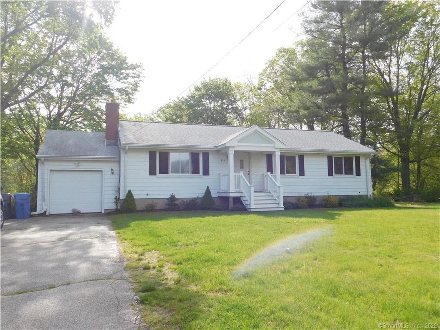 979 Daniels Farm Rd, Trumbull, CT 06611 - photo 1