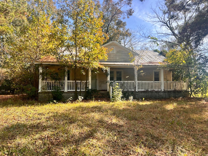 112 Woodover Farms St, Harleyville, SC 29448 - photo 1