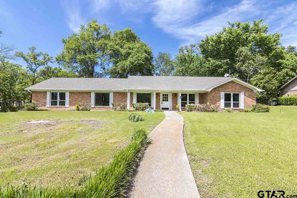 1400 1400 Hubbard Dr, Tyler, TX 75703 - photo 1