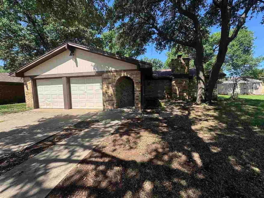 For Rent $1,900/month • Co-Listing Agent