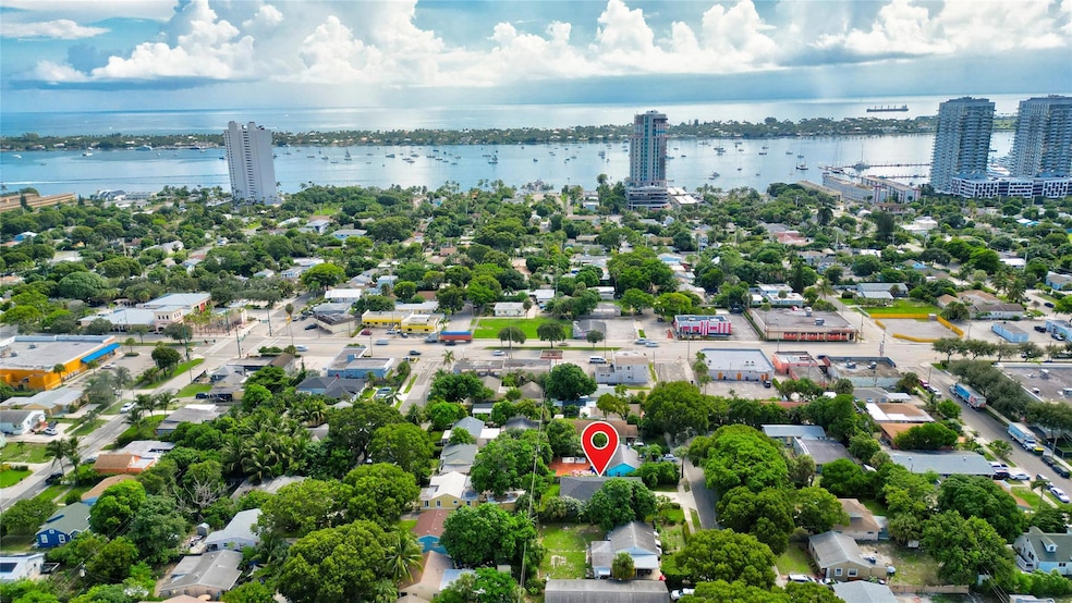 627 47th St, West Palm Beach, FL 33407 - photo 1