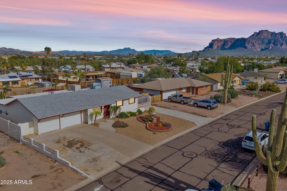 834 E Granada Ave, Apache Junction, AZ 85119 - photo 1