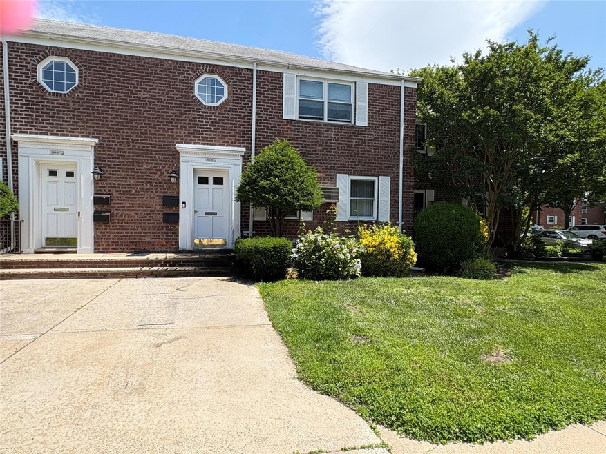 254-33 75th Ave unit 2nd Floor, Glen Oaks, NY 11004 - photo 1