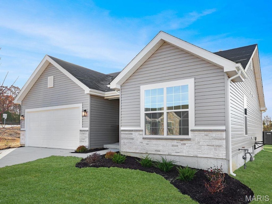 1012 Braid Trail Dr, Union, MO 63084 - photo 1