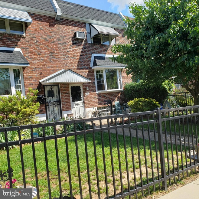 2897 Tremont St, Philadelphia, PA 19136 - photo 1