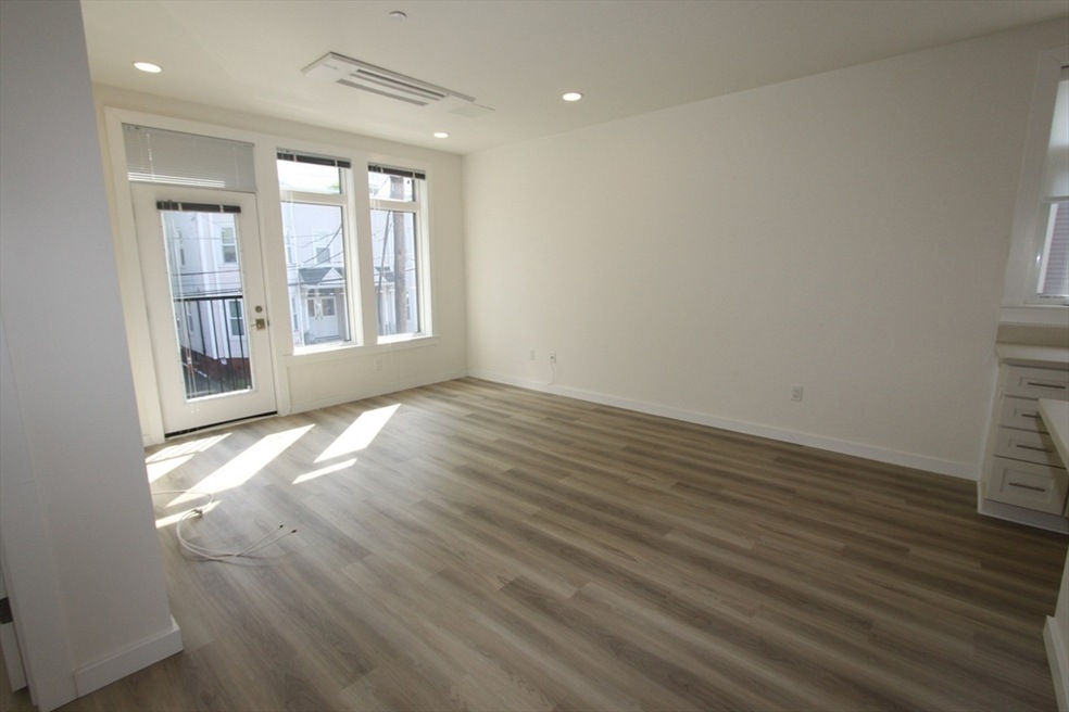 159 Allston St unit 2, Cambridge, MA 02139 - photo 1