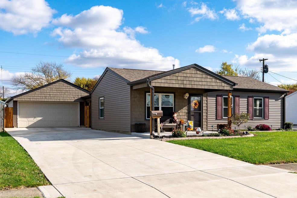 2212 Drake Dr, Xenia, OH 45385 - photo 1