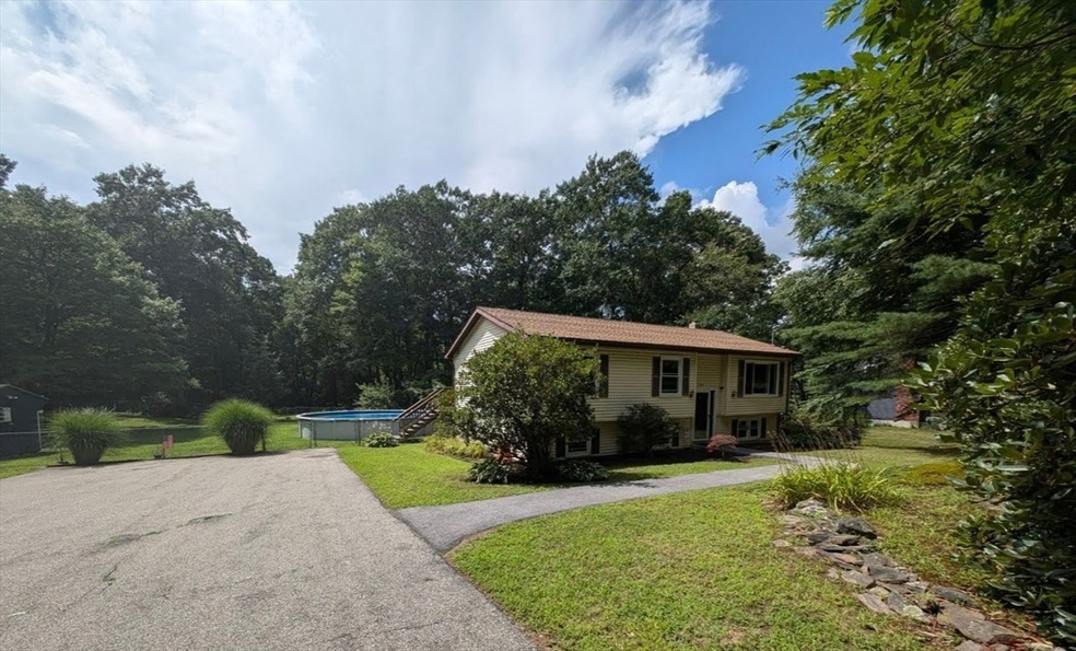 182 Ramshorn Rd, Charlton, MA 01507 - photo 1