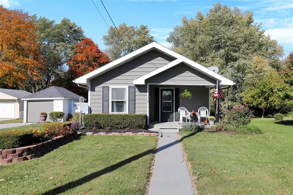 122 E Brookville Rd, Fountaintown, IN 46130 - photo 1