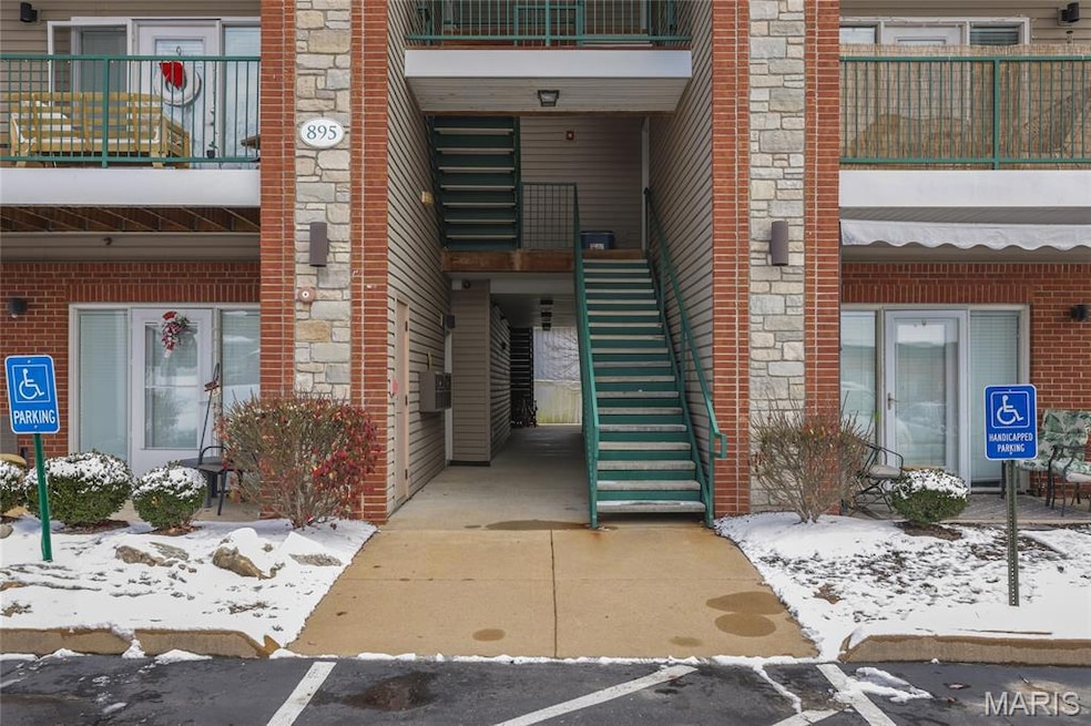 895 Forest Ave unit 103, Valley Park, MO 63088 - photo 1