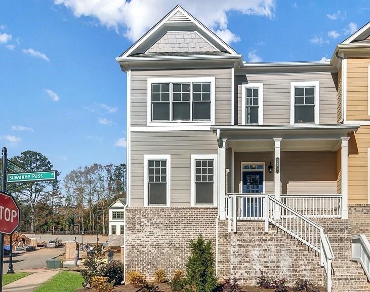 End Unit with 3 Bedrooms on top level plus a Finis