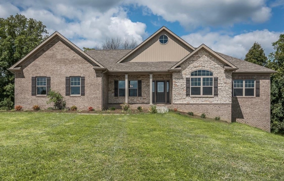 117 White Pine Ct, Frankfort, KY 40601 - photo 1